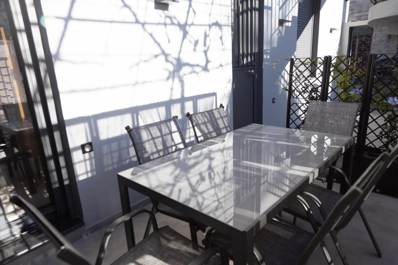 Billmar Luxury Apartment In The Center Of ยีธิโอ ภายนอก รูปภาพ