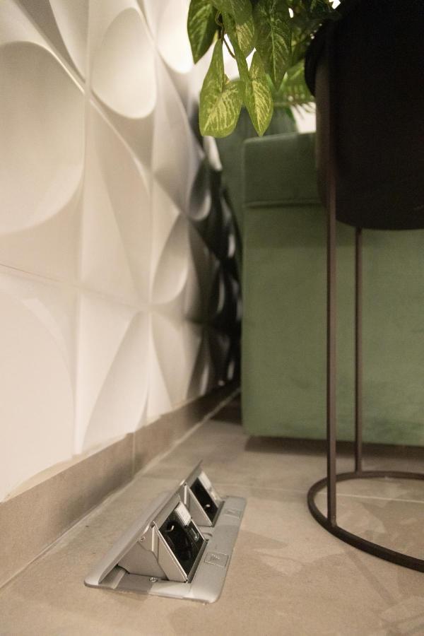 Billmar Luxury Apartment In The Center Of ยีธิโอ ภายนอก รูปภาพ